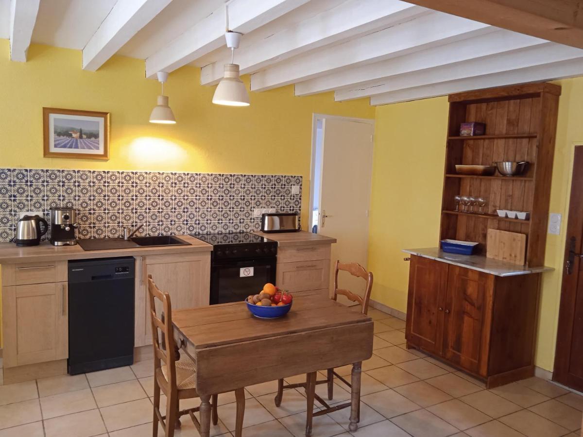 Charming Detached 2 Bedroom Ancient House In Medieval Quarter Of A Small Town In The Pays De La Loire, France Sillé-le-Guillaume Eksteriør billede