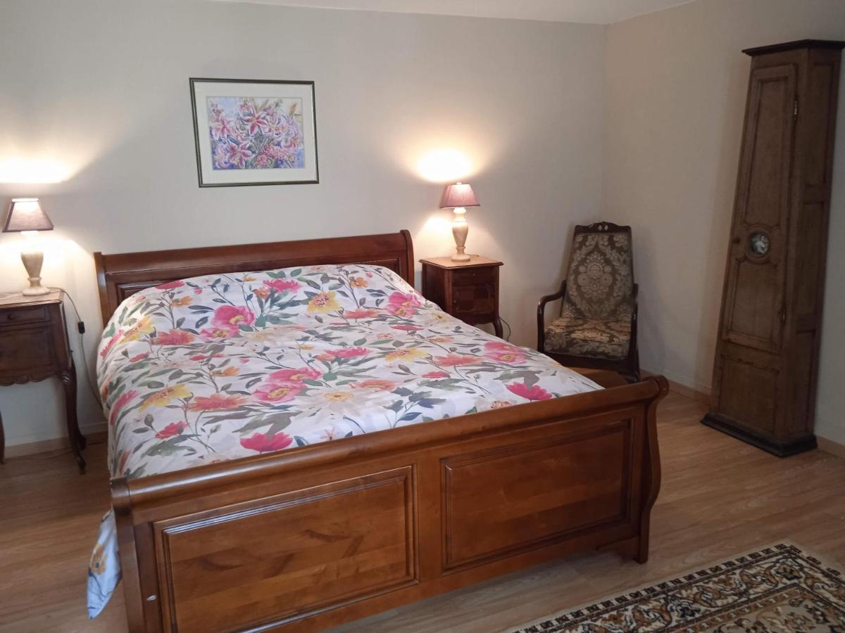 Charming Detached 2 Bedroom Ancient House In Medieval Quarter Of A Small Town In The Pays De La Loire, France Sillé-le-Guillaume Eksteriør billede